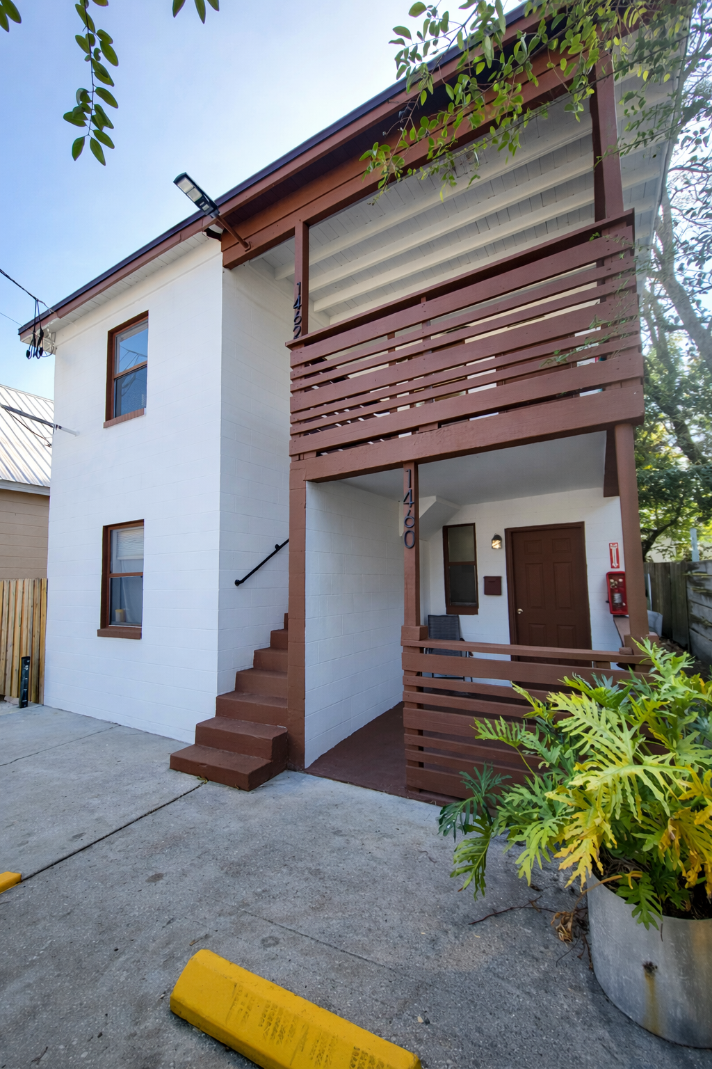 1460 West 5th Street - 1